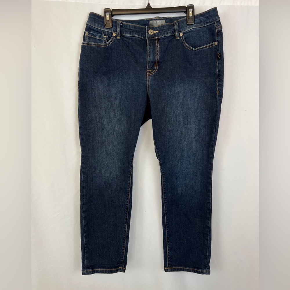 Torrid Boyfriend Straight Crop Dark Wash Jeans